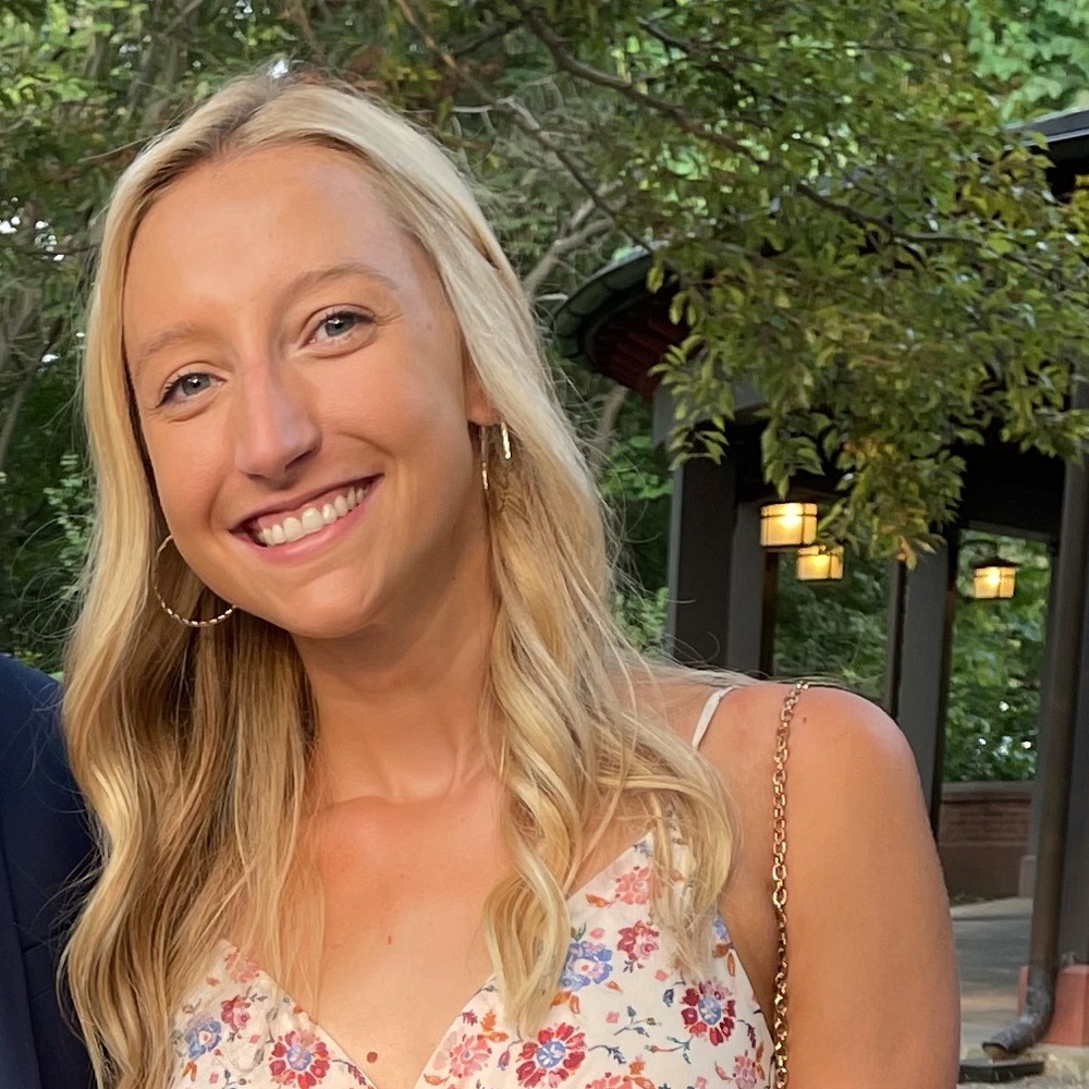 Meet your Posher, Steph